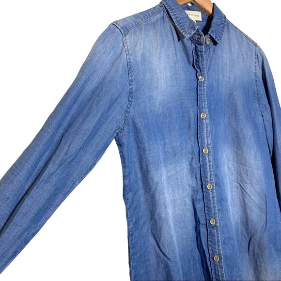 Cloth & Stone Distressed Chambray Fade Button Down Collared Shirt Blue Small - Picture 3 of 9